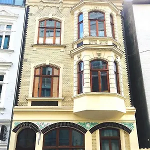 https://jugendstilhaus-riverside-suite-monet.hotelsinbremen.net