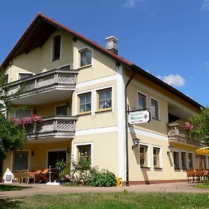 Mini-hôtel Landgasthof Zum Schloss, Birgland